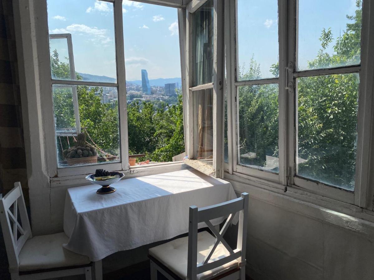 Dom Tiny Apartment Tbilisi Ngoại thất bức ảnh